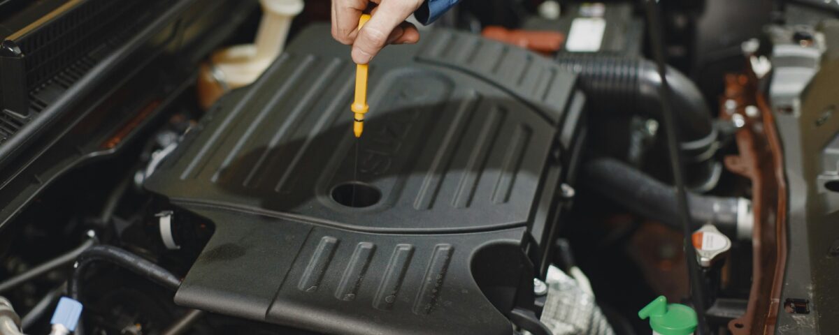 Co ile wymieniamy olej w samochodzie